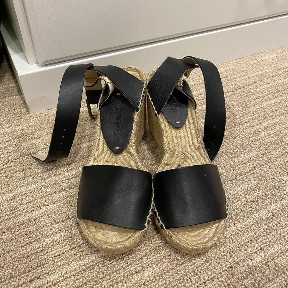 Soludos black wedges